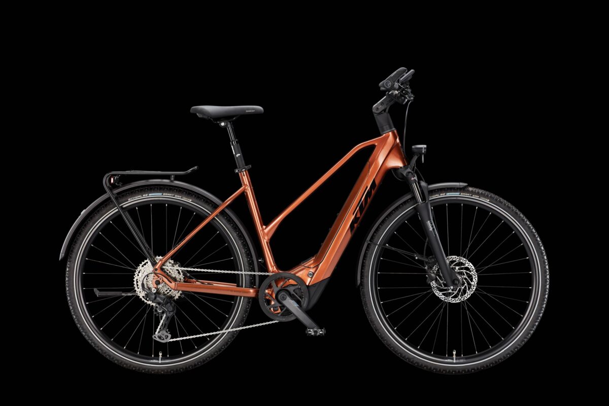MACINA CROSS CX 820 LFC MY25 DA